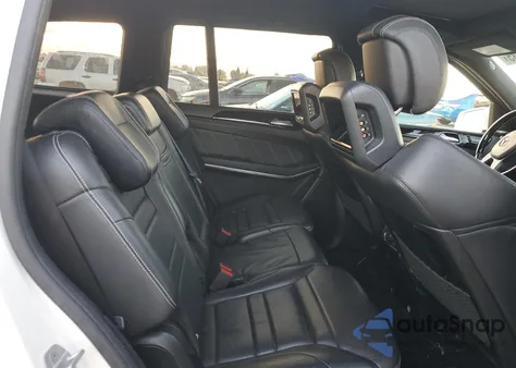 2015 Mercedes-Benz Gl 63 Amg z USA, uszkodzony, nr VIN 4JGDF7EE7FA578236